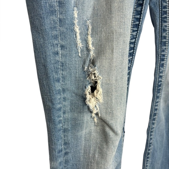 Miss Me Distressed Boyfriend Blue Capri Jeans JB1046P Size 28 - Picture 4 of 13